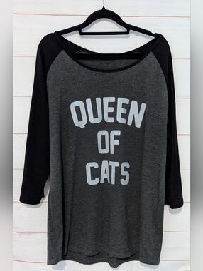 Guc Warehouse One Black & Charcoal "Queen of Cats" Raglan Top Size XXXL
